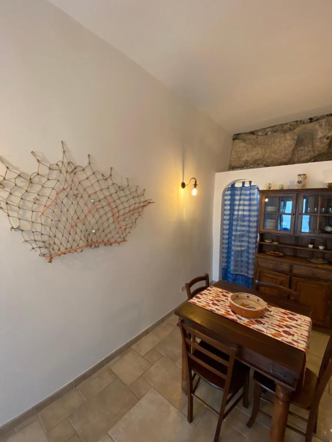 Casa Corallo Пешичи Екстериор снимка